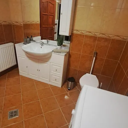 شقة Beno Kőröshegy