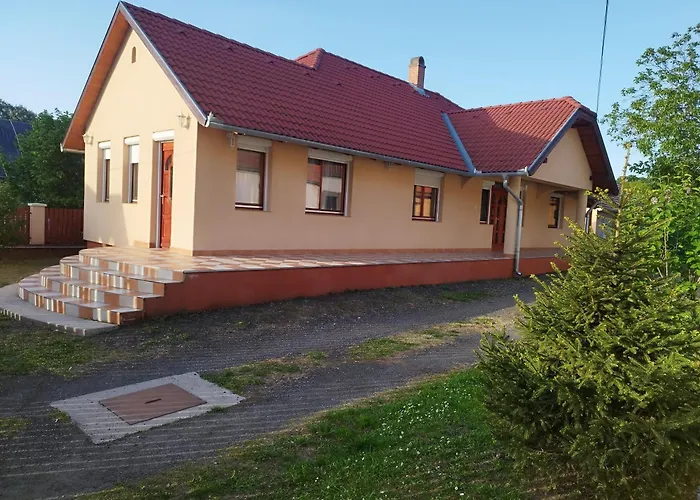 Beno דירה Kőröshegy